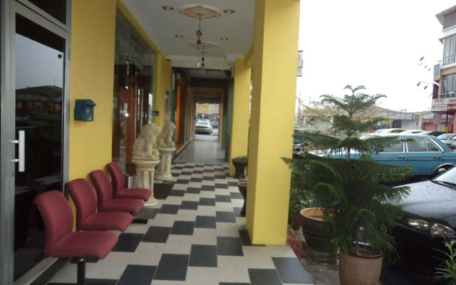 OYO 424 KK Inn Hotel