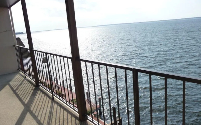 Shoals 7 - 2 Br Condo