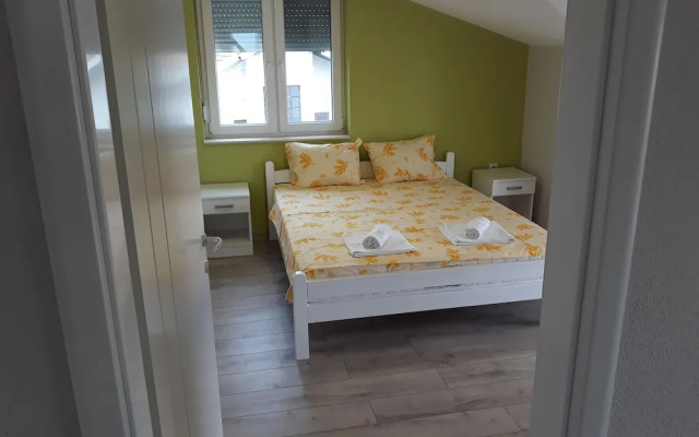 Vila & Apartments MATEA