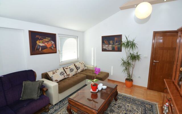 Two bedroom apartment in the heart of Porto Montenegro