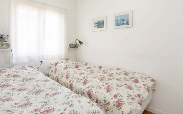 Chic Holiday Home in Hovedstaden near Sea
