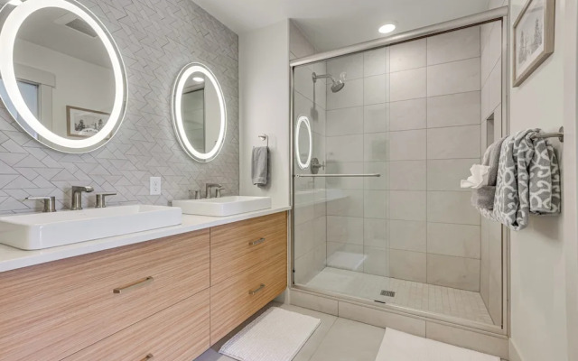 Mountain-view Condo in Downtown Winter Park!