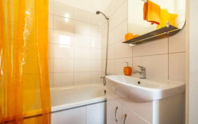 Городоцька 58, недалеко від жд вокзалу, центр