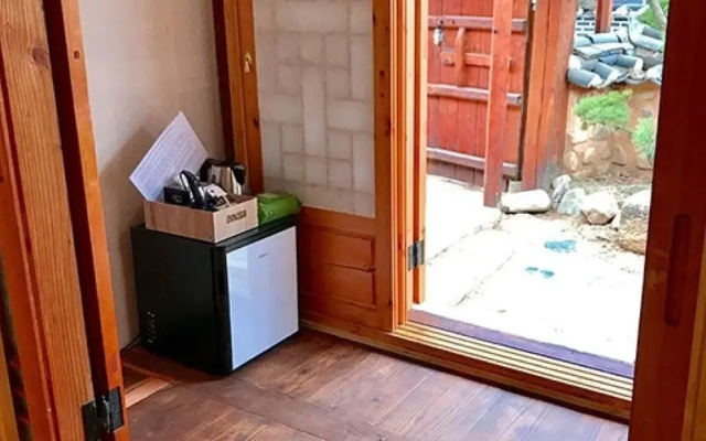 Jeonju Gaeunchae Hanok Stay 2nd Branch