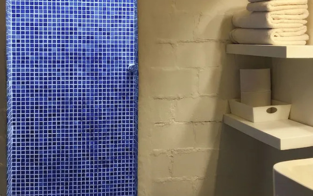 Lez Lezards Bed & Breakfast