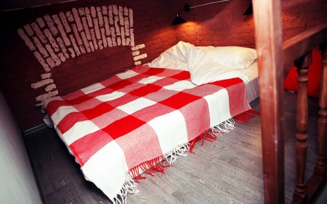 Апартаменты у Красного моста