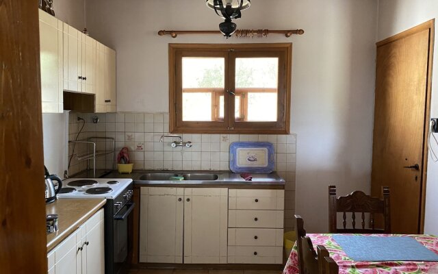 Cosy Calm Cottage in Olive Trees With sea View