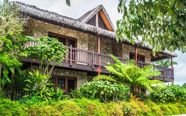 Tanna Evergreen Resort & Tours