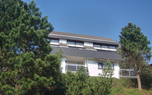 Spacious Apartment in Niedersfeld near Lake