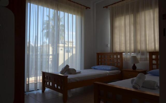 Faros Beach Apartment A102