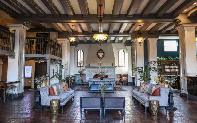 Hotel Petaluma, Tapestry Collection by Hilton