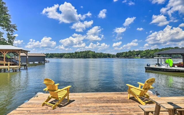 Lakefront Eatonton Getaway w/ Dock & Grill!