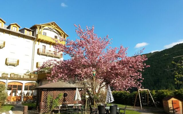 Grand Hotel Ala di Stura