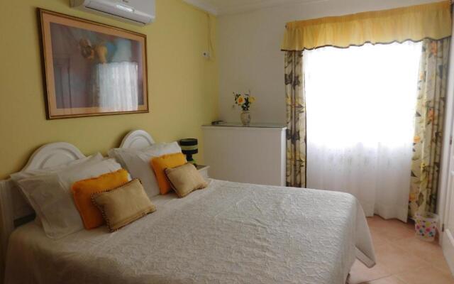 Dinas Guesthouse