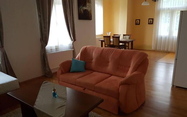 Villa Sofia Apartments