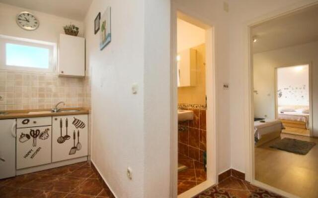 Apartment & Rooms Marigold
