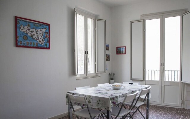 Casa Vacanza Holiday Giardini Naxos