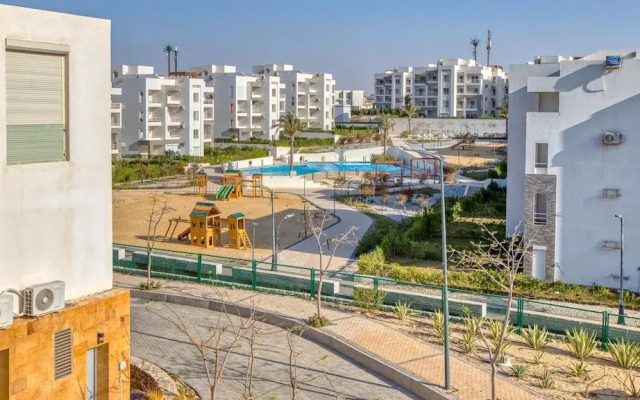 Prime Holidays Seashell