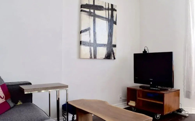 Fort York Apartment