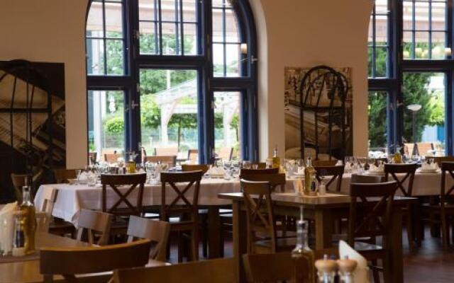 Glas-Hotel 4*