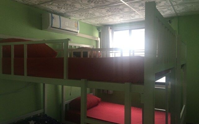 Ruean Mai Hom - Hostel