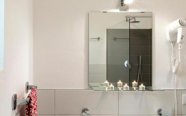 La Collinetta Apartments