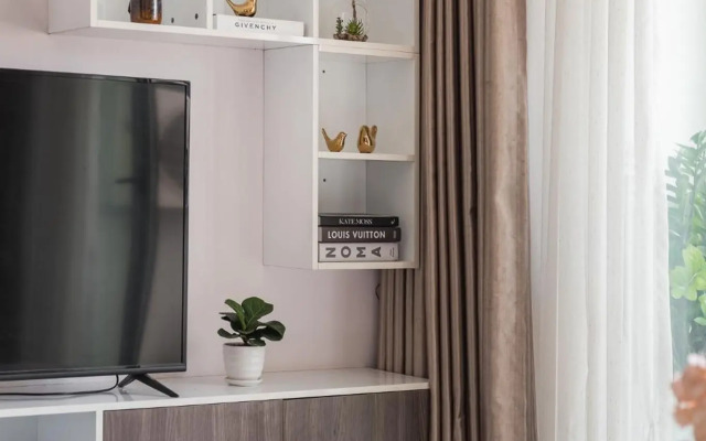 Troy House - D'Leroi Soleil - 59 Xuan Dieu