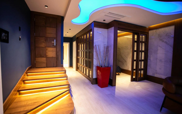 Lalila Blue Suites