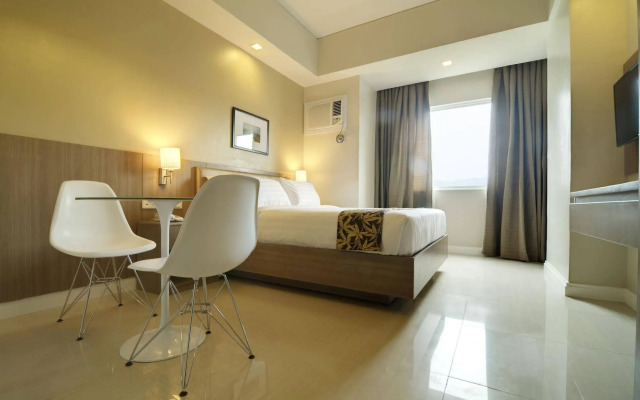 Zerenity Hotel & Suites