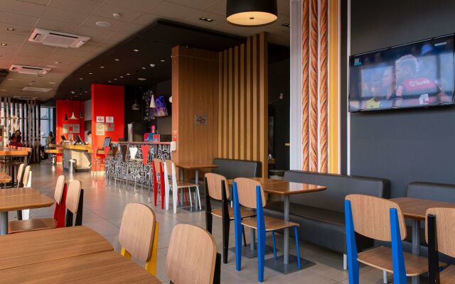 Ibis Guaratinguetá Aparecida