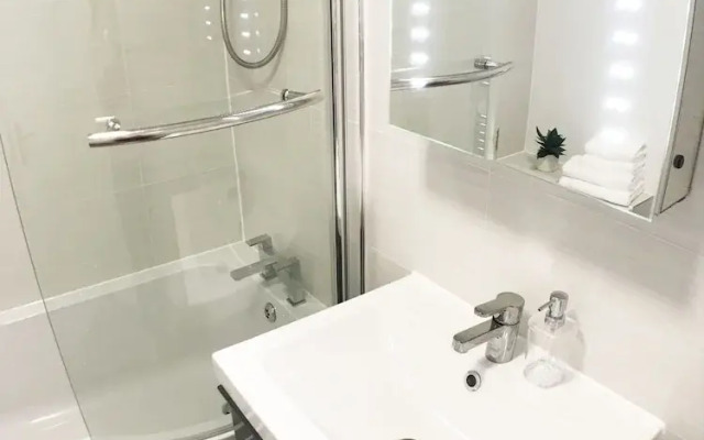 Luxury One Bedroom Apartment Aldershot