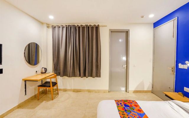 Fabhotel Moon
