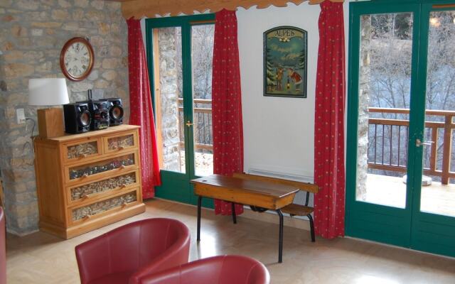 Beautiful Chalet in Champagny-en-vanoise With Sauna