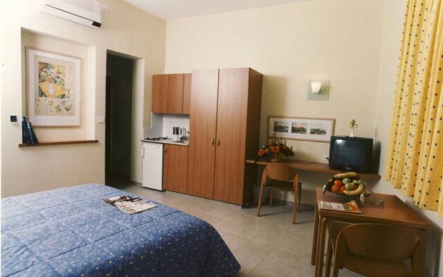 Alon Hotel