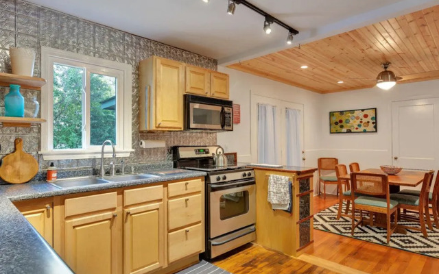 Rosedale House by RedAwning