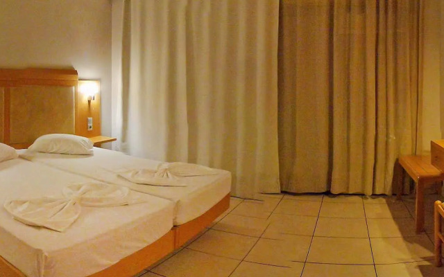 Saint Constantin Hotel