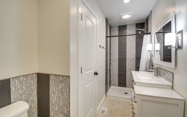 Tacoma Vacation Rental w/ Outdoor Fireplace