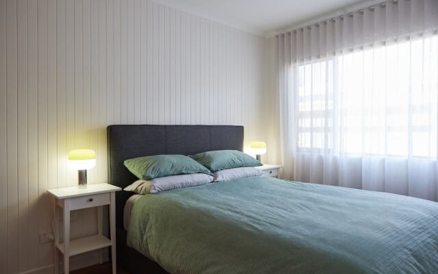 Little Palms by Burleigh Letting Co