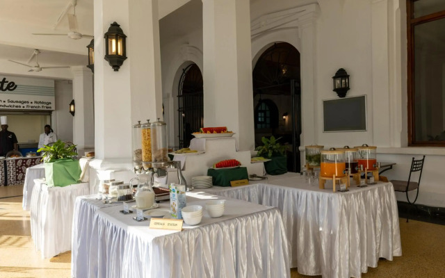 Sentrim Castle Royal Hotel