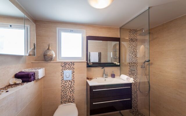Elegant & Modern 3BR  in Jerusalem