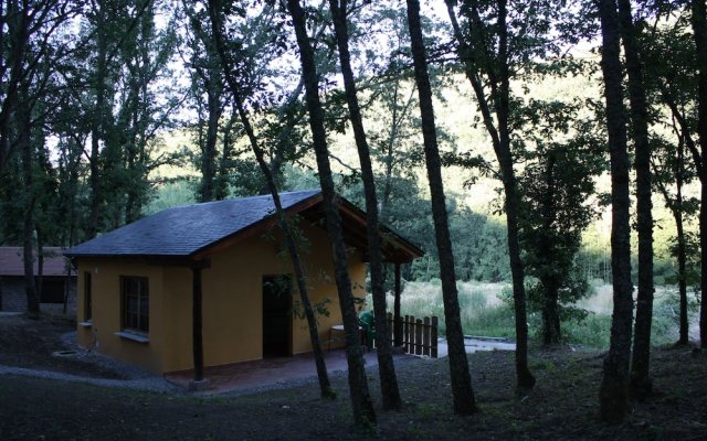 Bungalow-Cabañas en Albergue Valle Do Seo