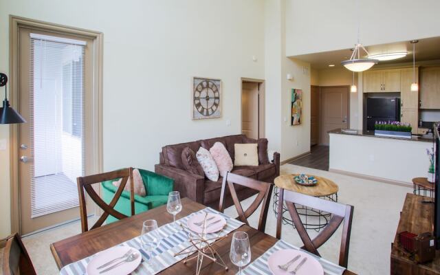 Luxury Suites Irvine