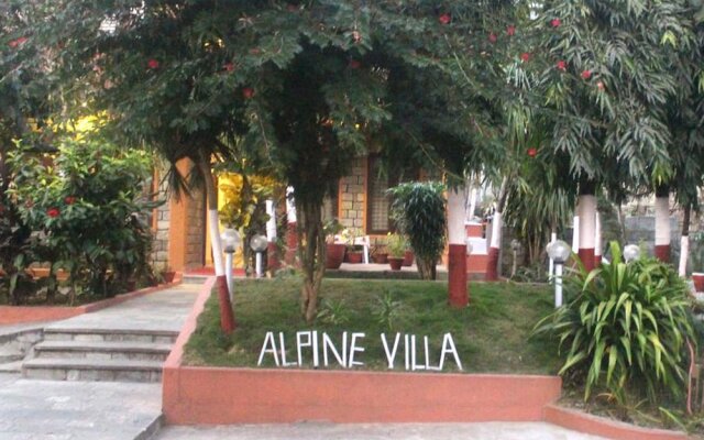Hotel Alpine Villa