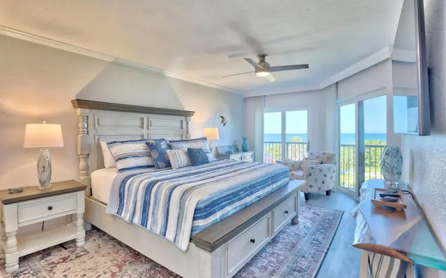 Land's End 11-302 Beach Front - Premier