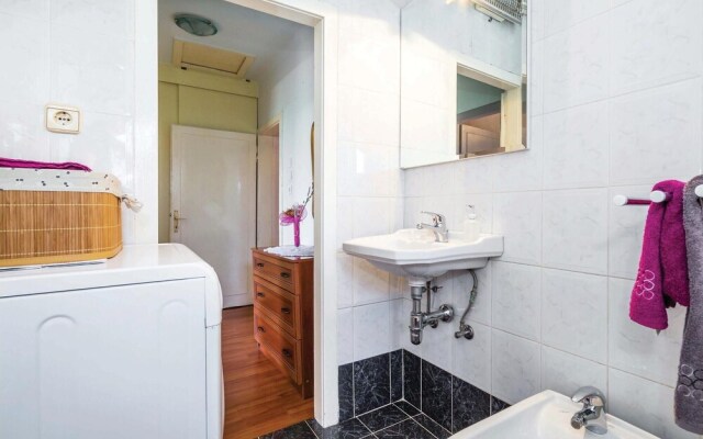 Beautiful Home in Lovran With Wifi and 2 Bedrooms