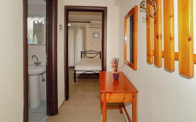 Maria - Pavlos Studios and Apartments