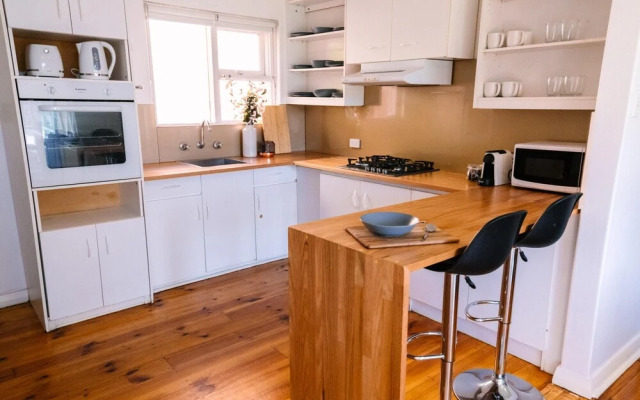 A Wave Away @ Glenelg Cosy Unit Near The Beach