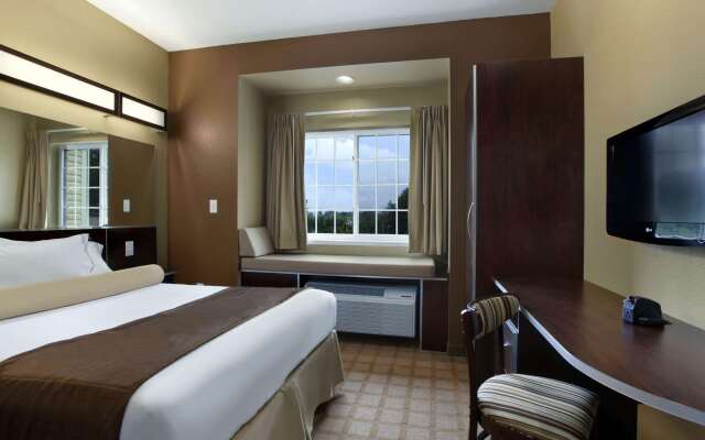 Microtel Inn & Suites by Wyndham Carrollton