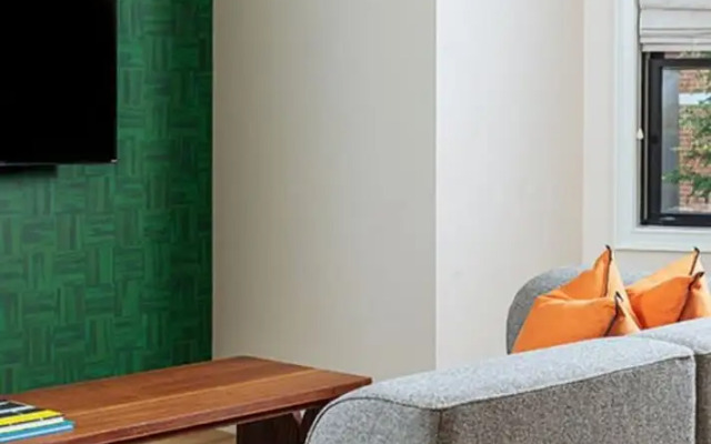 YOWIE (Hotel & Shop)