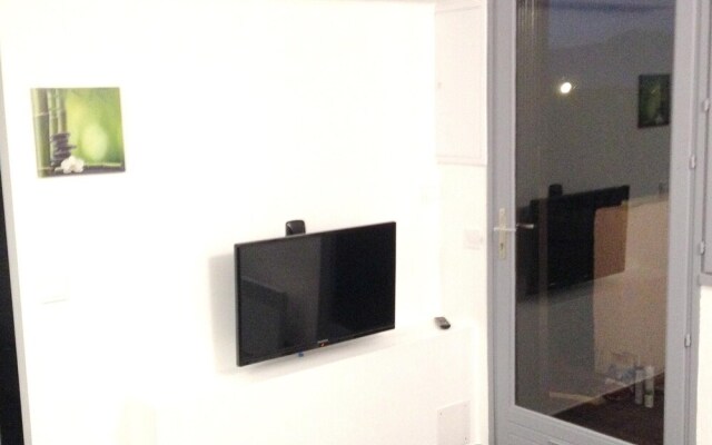 Studio Appartment 303